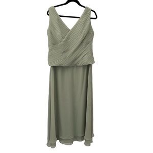 Jade by Jasmine Mother of the Bride Dress Pleaded Beaded Top Sage Green Size 14